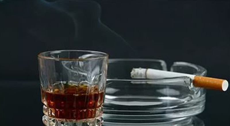 Алкоголю и табаку - нет